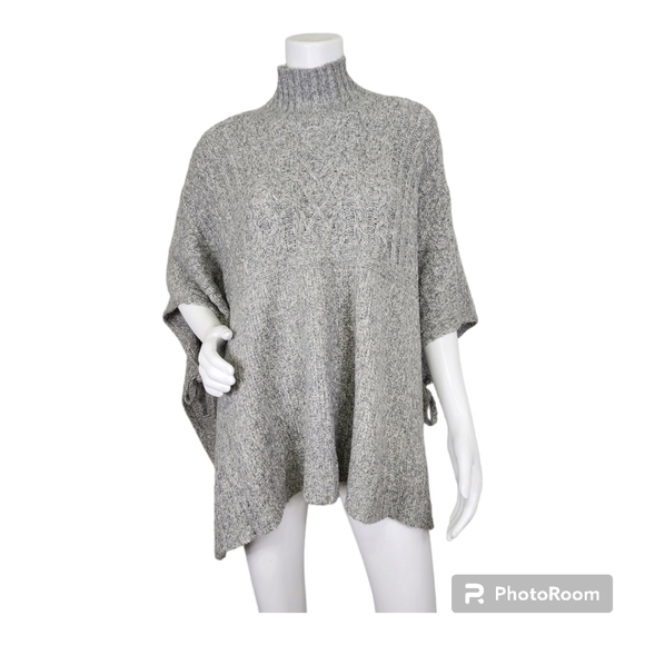 Ugg Joanna Fuzzy Boucle Grey Boho Poncho Size XS - Picture 3 of 16